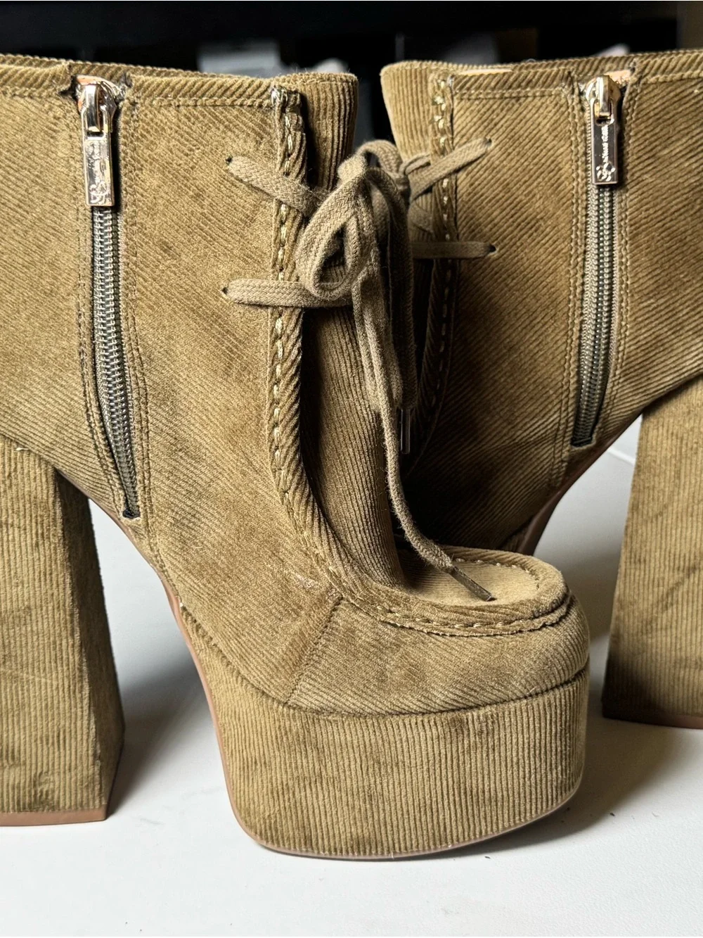 Jessica Simpson Saima Olive Corduroy Platform Boots 7